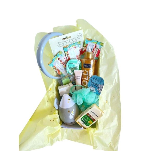 Spa Gift Basket With Mini Humidifier & Skincare Masks/Wipes Beauty Set In Decora - Picture 12 of 16